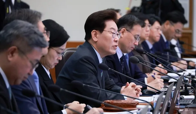 대한민국 정책브리핑 누리집의 출산전후휴가 급여 계산 방법 상한 하한 안내 이미지